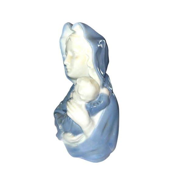 Porcelain Madonna & Child Figurine In Blue & White Religious Decor 6.5" Tall - Picture 5 of 6